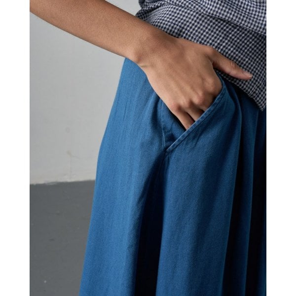 Wander Midi Skirt in Denim