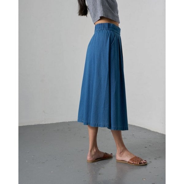 Wander Midi Skirt in Denim