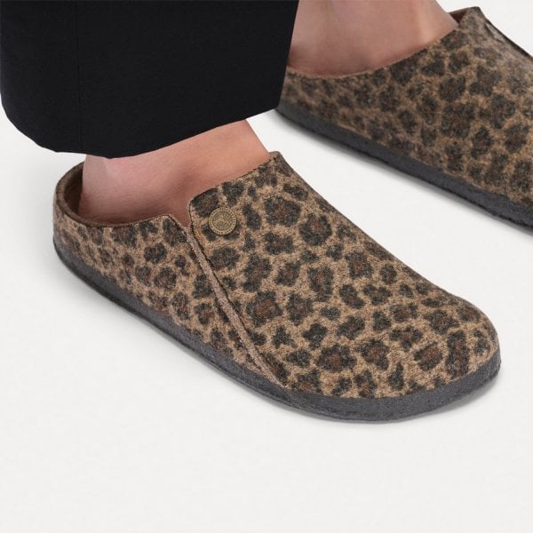 Unisex Zermatt Rivet Shearling in Leo Toffee Melange