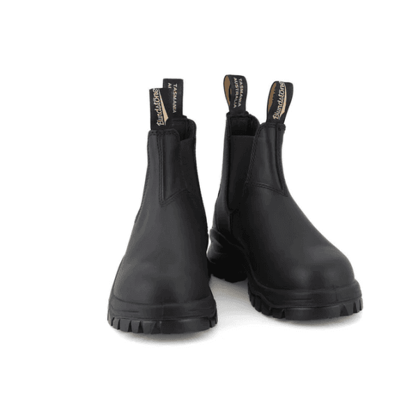 2240 Boot in All Black