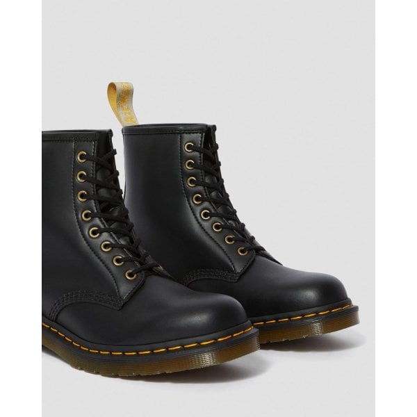 1460 Vegan Boot in Black Felix Rub Off