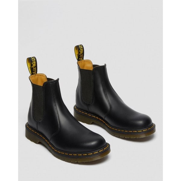 Womens 2976 Yellow Stitch Smooth Leather Chelsea Boot in Black