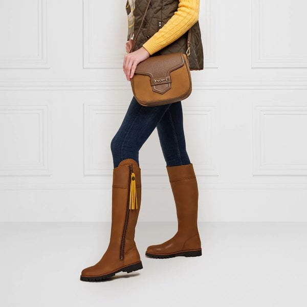 Womens Waterproof Explorer Boot in Oak Leather