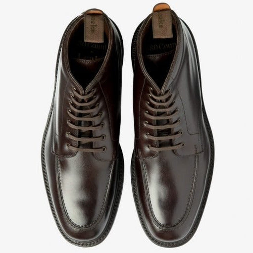 Mens Gisbourne Boots in Dark Brown Waxy