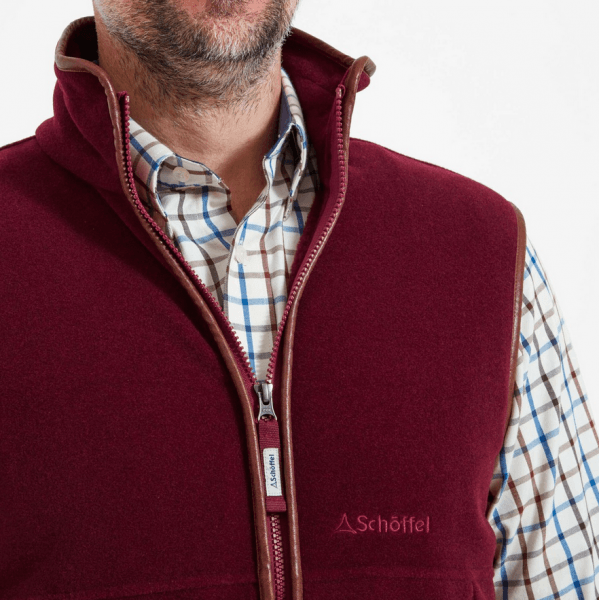 Mens Oakham Fleece Gilet in Claret