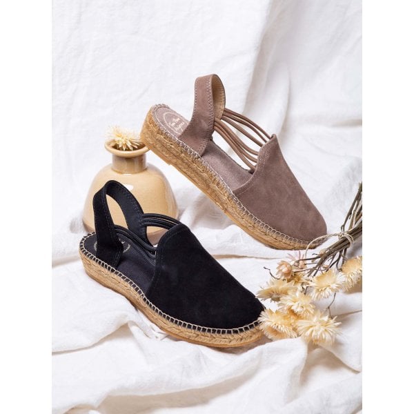 Nuria Low Wedge Espadrille in Black
