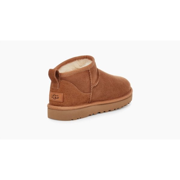 Womens Classic Ultra Mini Boot in Chestnut