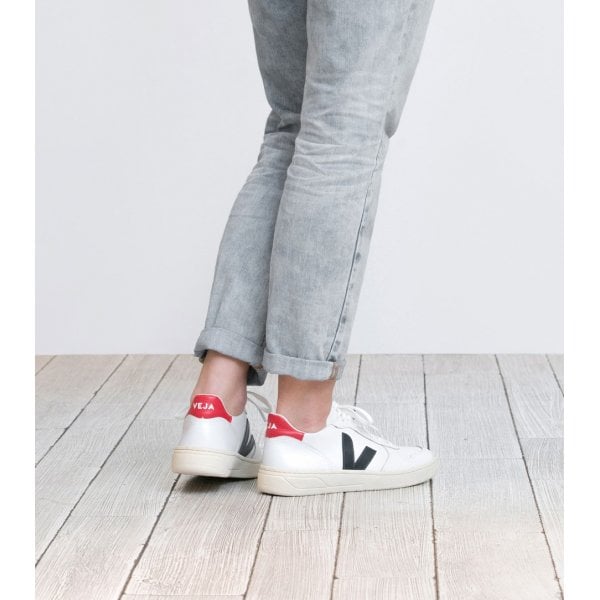 V10 Womens Leather Trainers in Extra White Nautico Pekin
