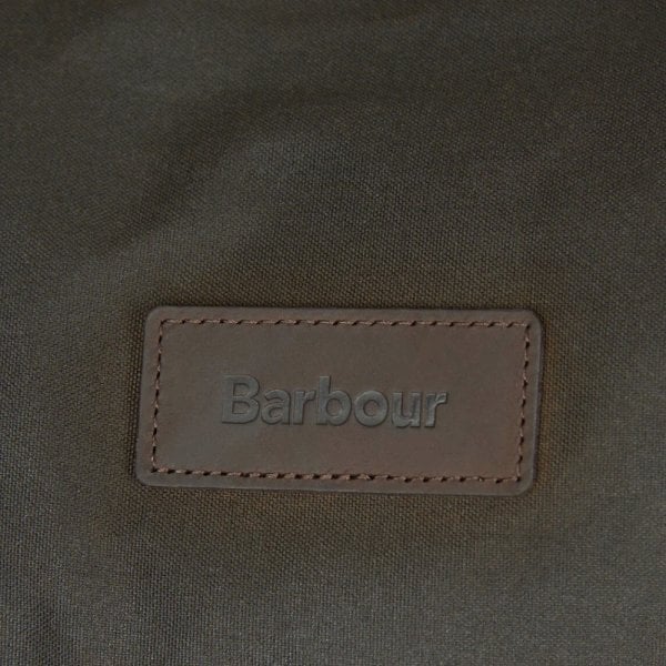 Essential Wax Holdall in Olive