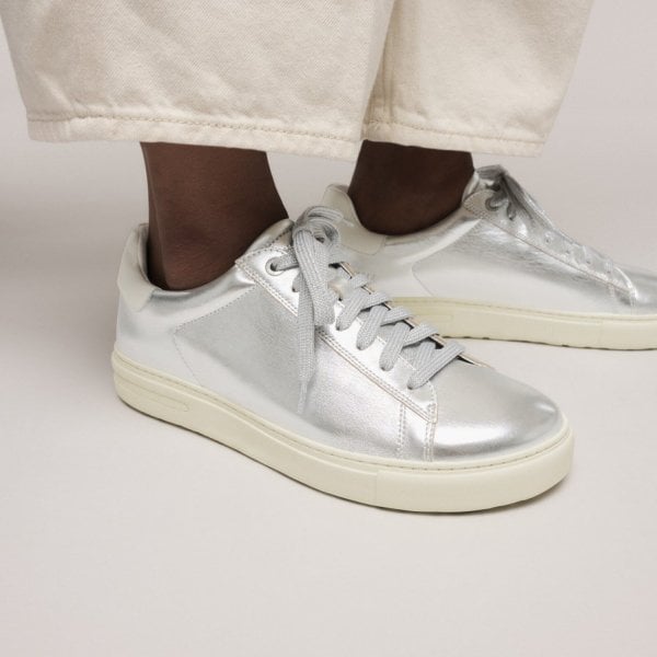 Bend Low Trainer in Silver