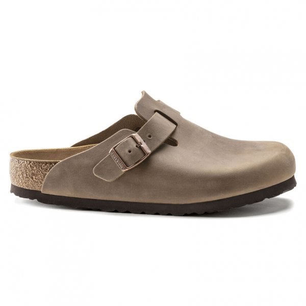 Boston Clog in Tobacco Brown Oiled Leather Reg Fit 960811