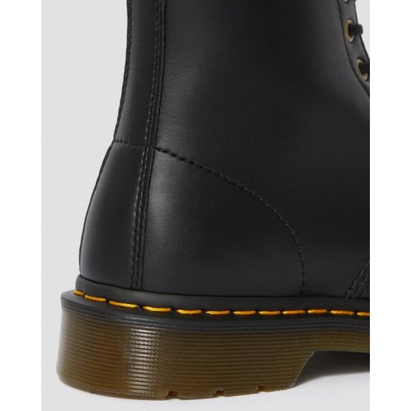 1460 Vegan Boot in Black Felix Rub Off