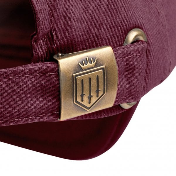 Womens Signature Hat in Burgundy