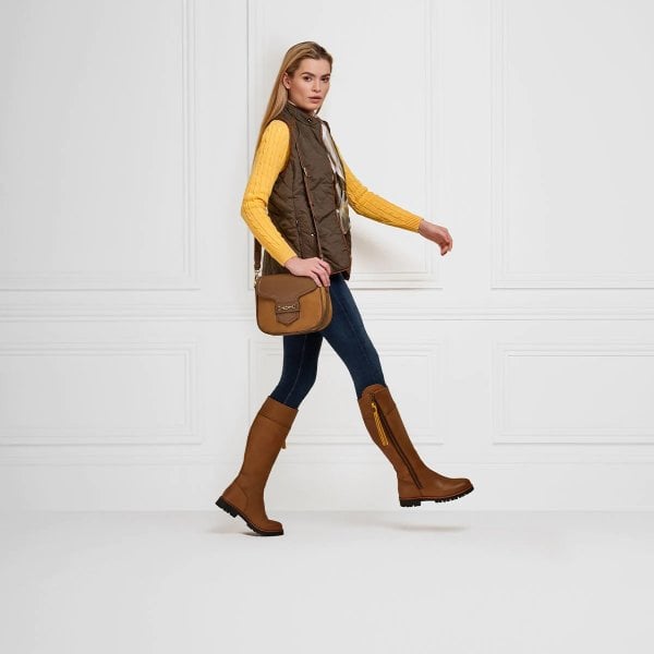Womens Waterproof Explorer Boot in Oak Leather