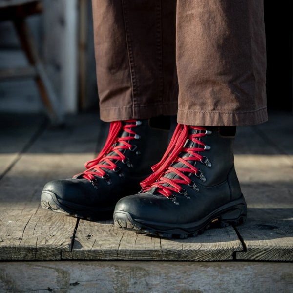 Womens Ogden in Matt Black