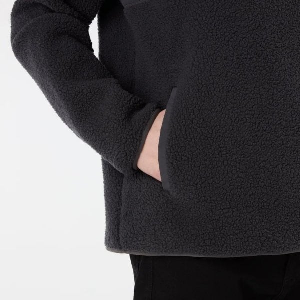 Mens Cove Deep Pile Fleece Vest in Carbon