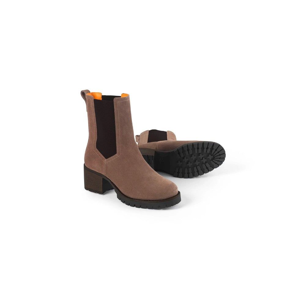Boudica Heeled Boot in Deep Taupe