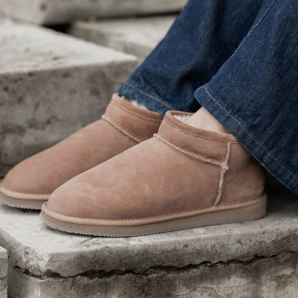 Kim Low Sheepskin Boots in Chestnut