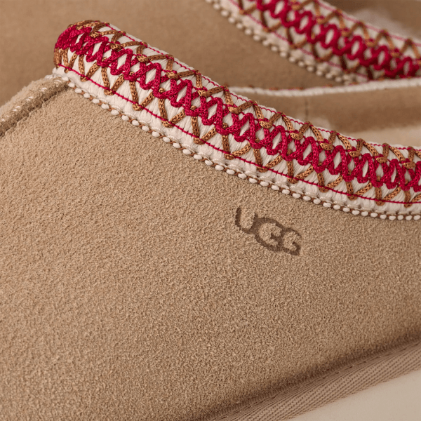 Womens Tasman II Slipper in Sand / Dark cherry